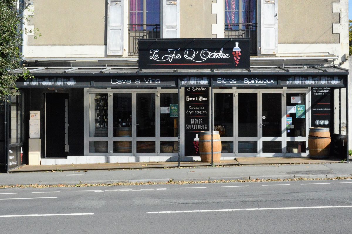 Devanture de LE JUS D OCTOBRE