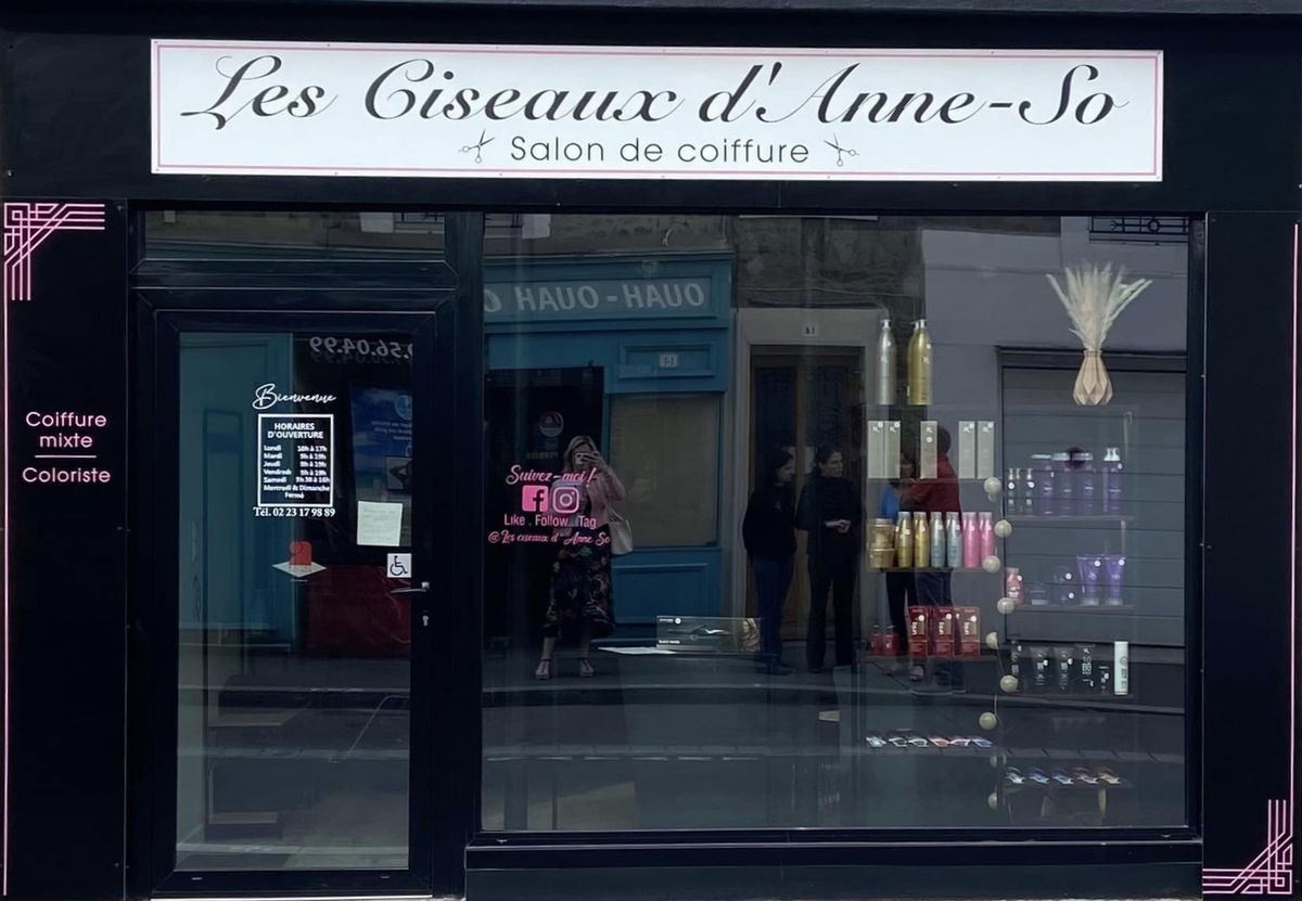 Devanture de Les ciseaux d'Anne-So